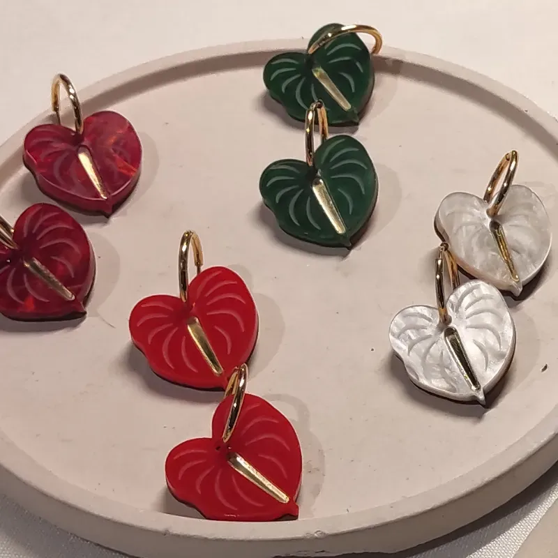 Argollas con Anthurium  Rojo