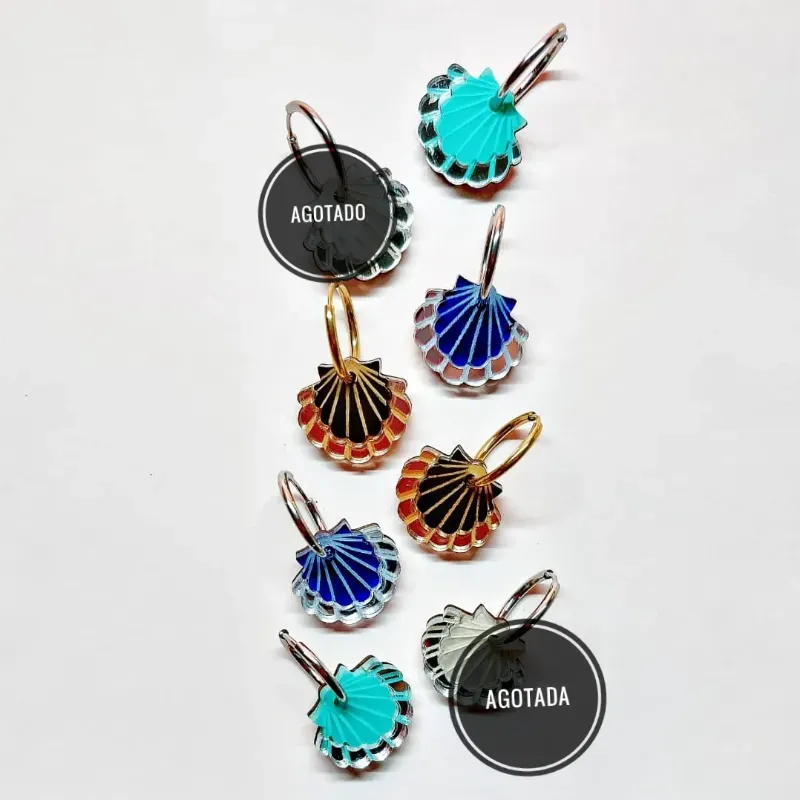 Argollas con conchas 