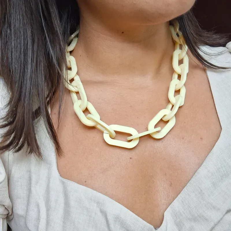 Cadena de espejuelos/Collar amarillo mantequilla