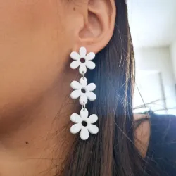 Flores largas blancas