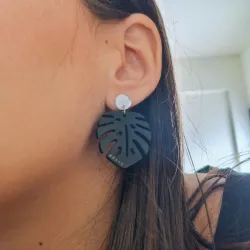 Monsteras medianas negras y plateado