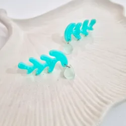 Pendientes de coral pequeño/ color: azul aqua 