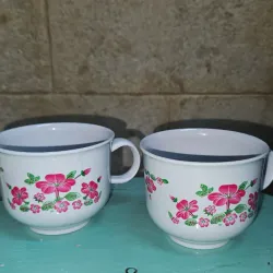 Juego de tazas medianas
