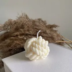 Vela en forma de nudo