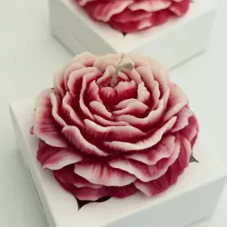 Vela en forma de rosa