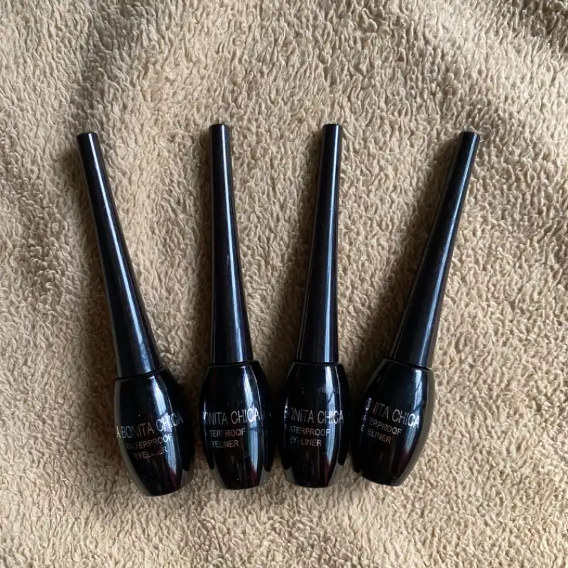 Delineador negro 🖤