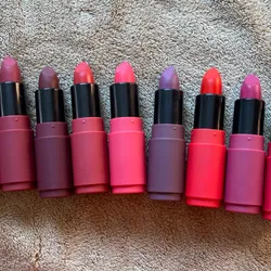 Labial matte 