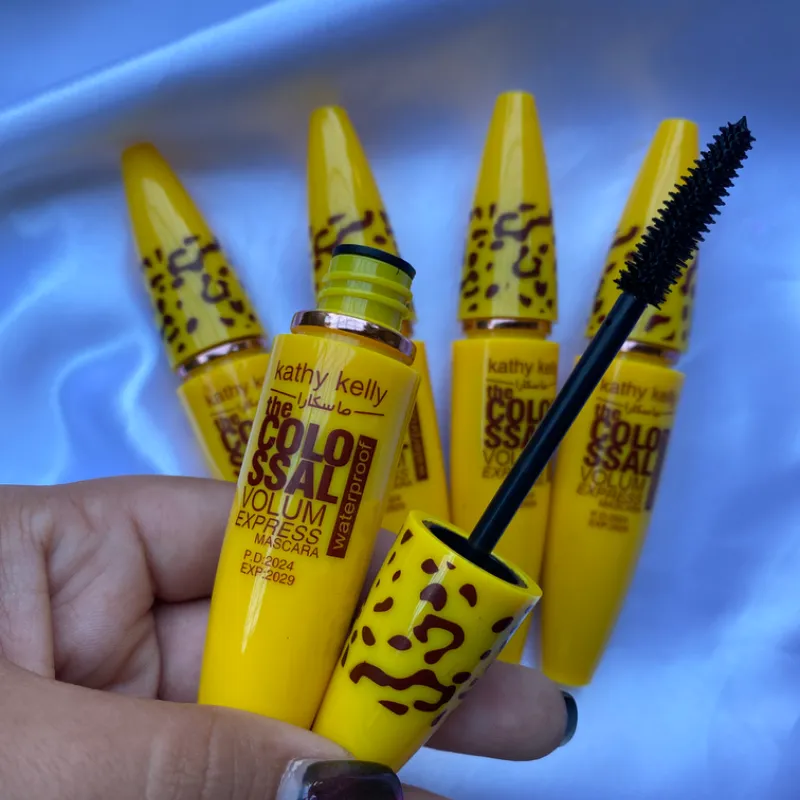 Rímel a prueba de agua 🖤