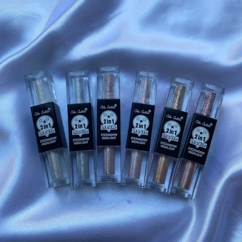 Sombra líquida + iluminador ✨