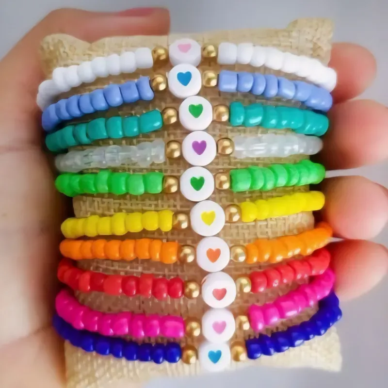 Pulseras de mostacillas con corazón