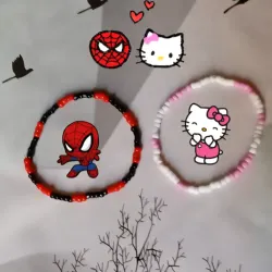 Pulseras de mostacillas de batman y hello kitty