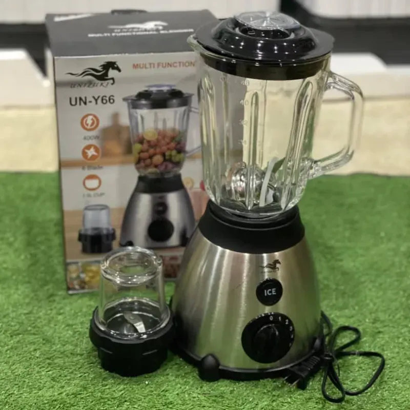 Batidora con vaso de cristal