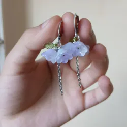 Aretes de 3 capuchones y cadena