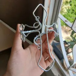 Brazalete de cruz