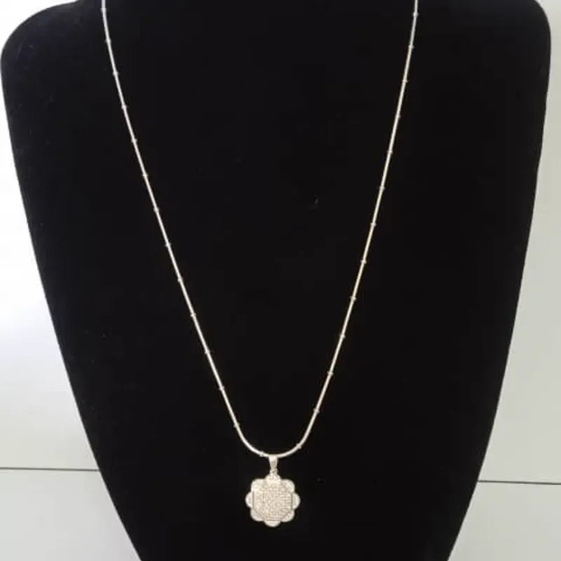 Cadena de plata