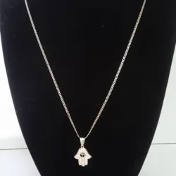 Cadena Mano de Fátima 
