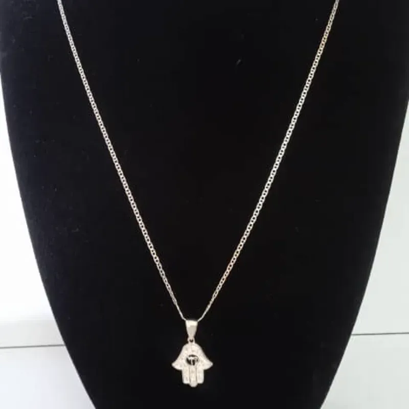 Cadena Mano de Fátima 