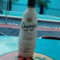 Refresco cola real de pomo