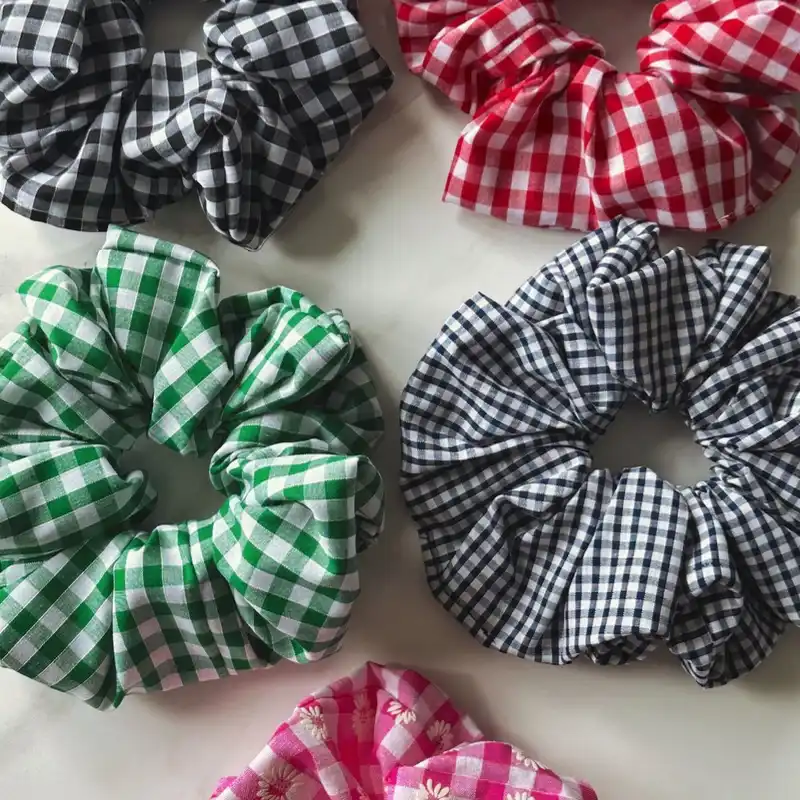 SCRUNCHIES 