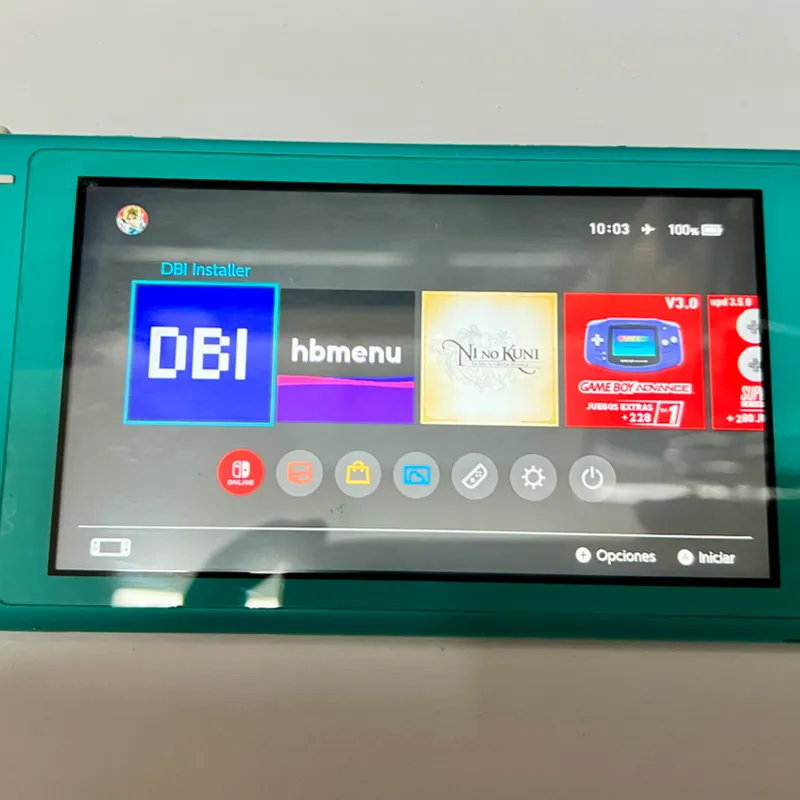 Nintendo Switch Lite. 128gb micro sd. pirateada