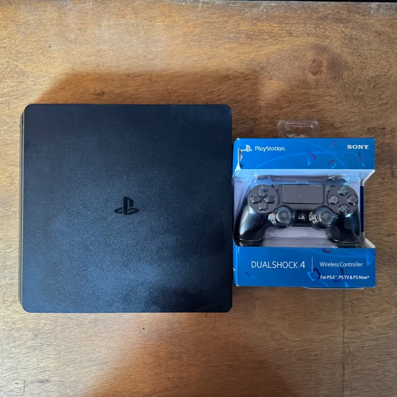 PS4 Slim