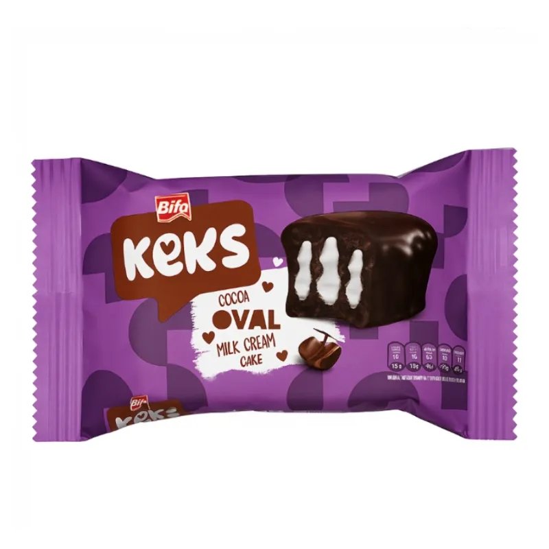 Pastel de cacao con crema de leche 