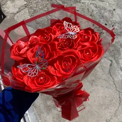 10 Rosas con 2🦋+👑