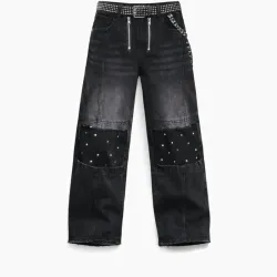 Negro parche en rodillas con perlas