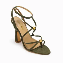 Tacones verdes Fashion Nova 
