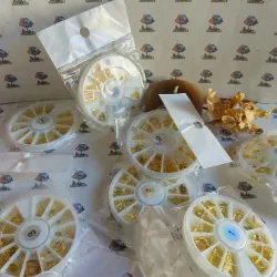 Carruseles de estoperoles dorados