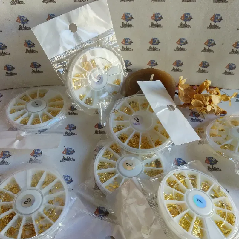 Carruseles de estoperoles dorados