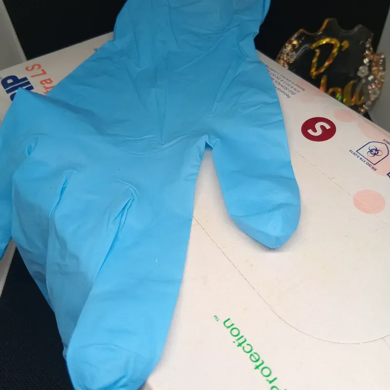 Guantes de nitrilo 