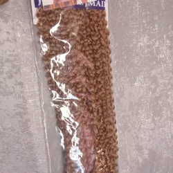 Moños de pelo crespo