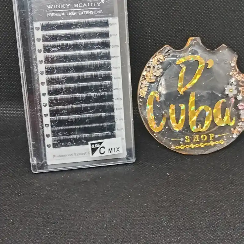 Pestañas pelo a pelo 