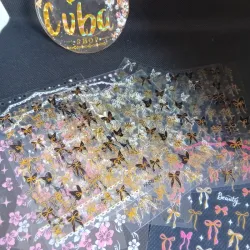 Stikers de lazos y mariposas