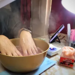 Manicura Spa Premium y Masaje Express