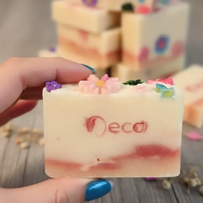 Jabón artesal de rosas de Damasco 95g