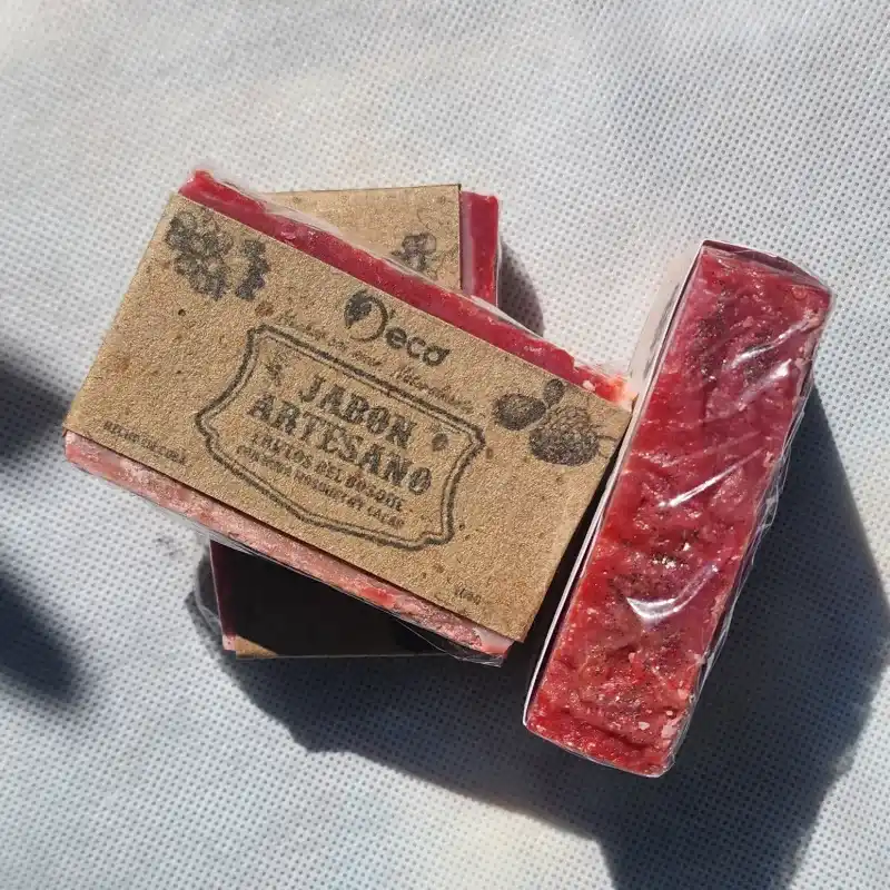 Jabón artesanal "Frutos del bosque" 