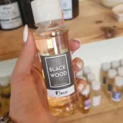 Perfume black wood