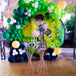 Alquiler de 2 mesas de cristal 