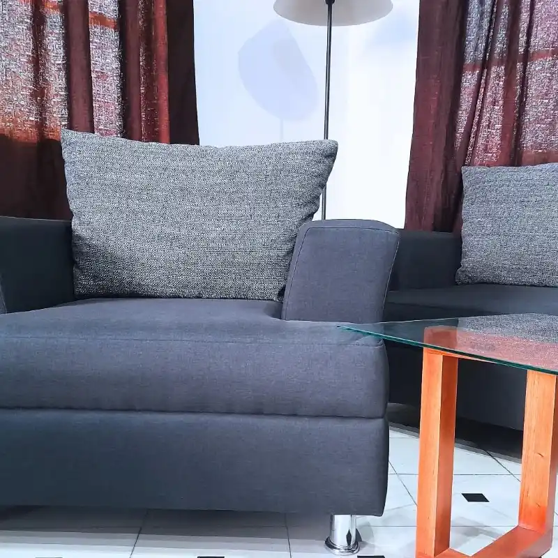 Conjunto de sofá y butaca Pavel