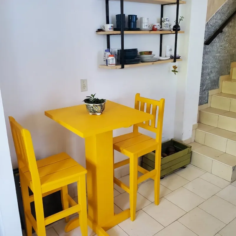 Juego de desayunador con dos banquetas 2