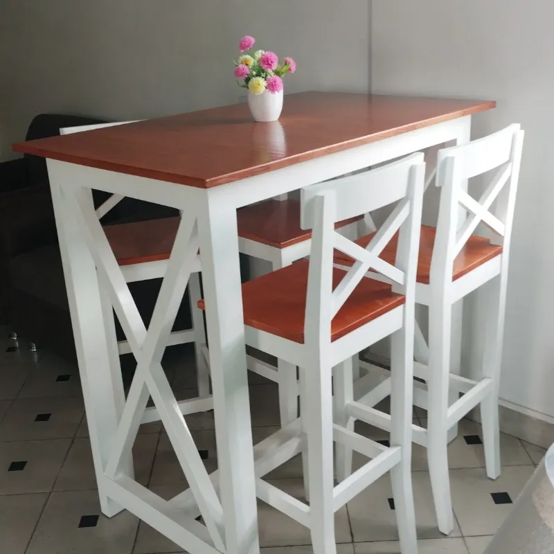 Juego de desayunador y cuatro banquetas