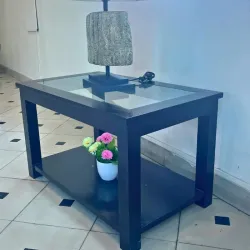 Mesa baja con sobre de cristal