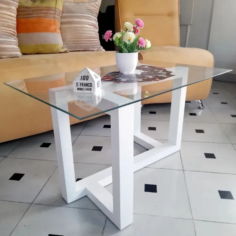 Mesa baja con sobre de cristal