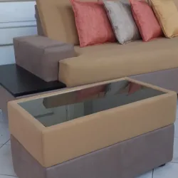 Mesa baja tapizada