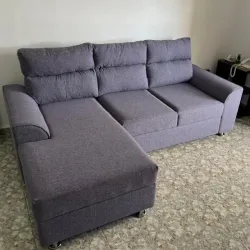 Sofá de dos plazas y chaise longue integrado