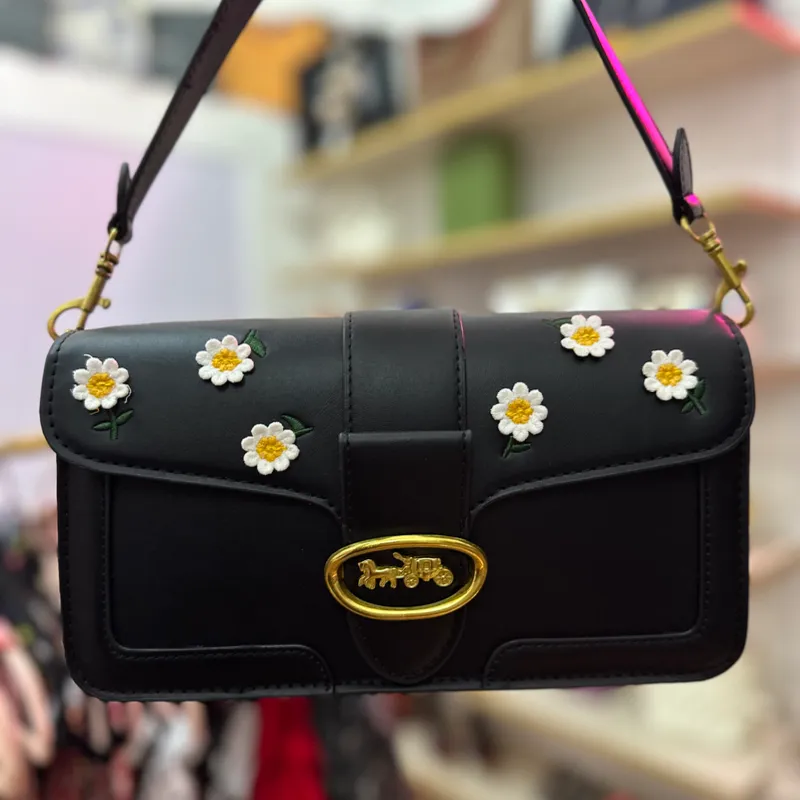 Cartera Coach 🌼