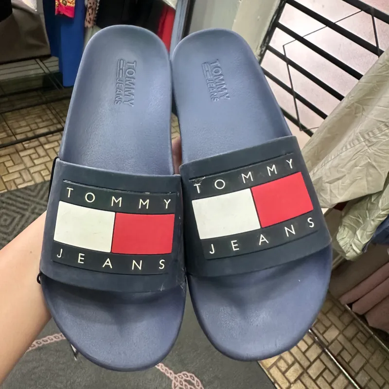 Chanclas Tommy ✨