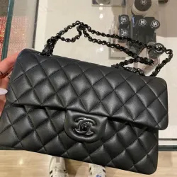 Chanel ✨
